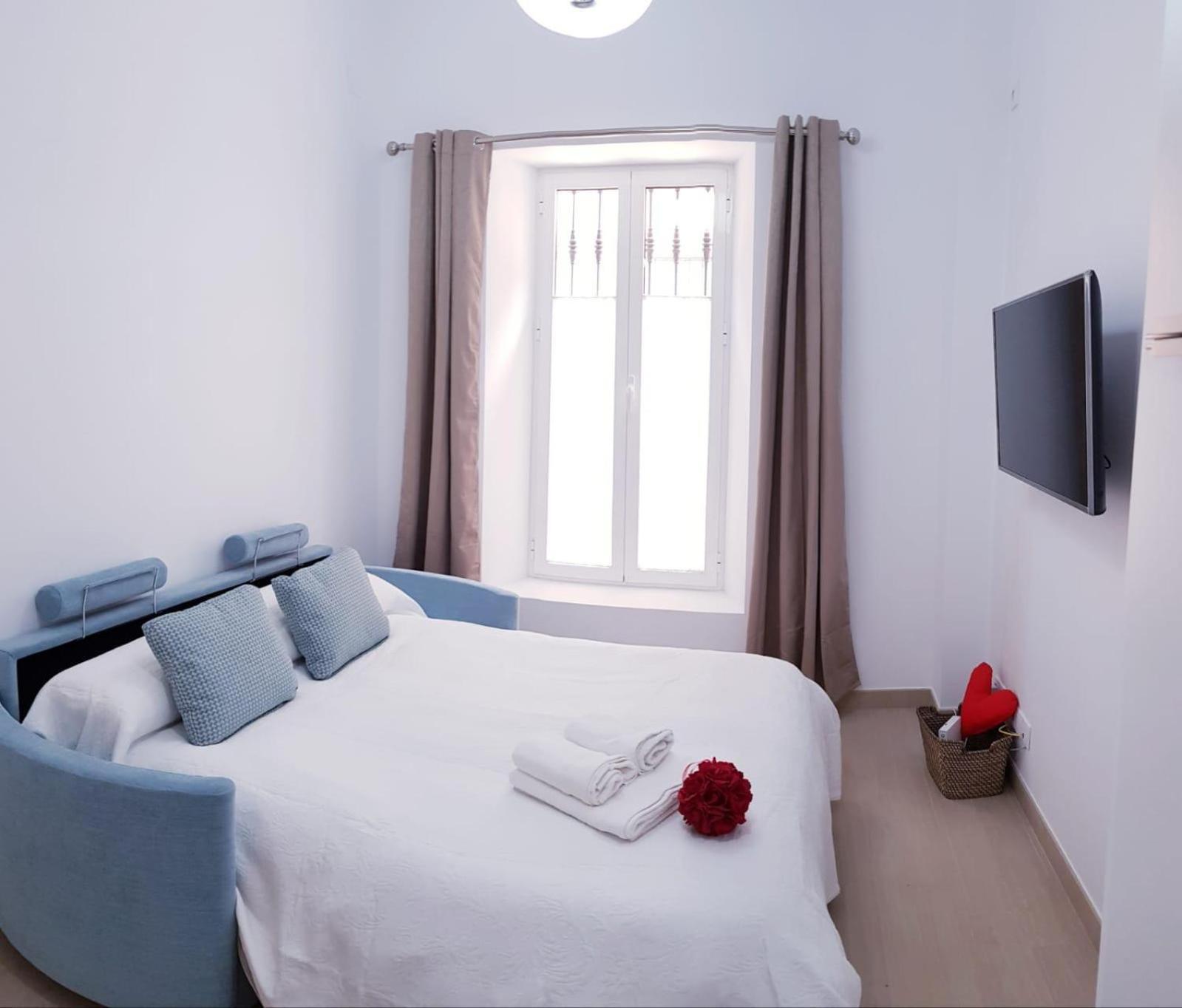Apartamento San Bernardo - Kainga Homes Севиля Екстериор снимка