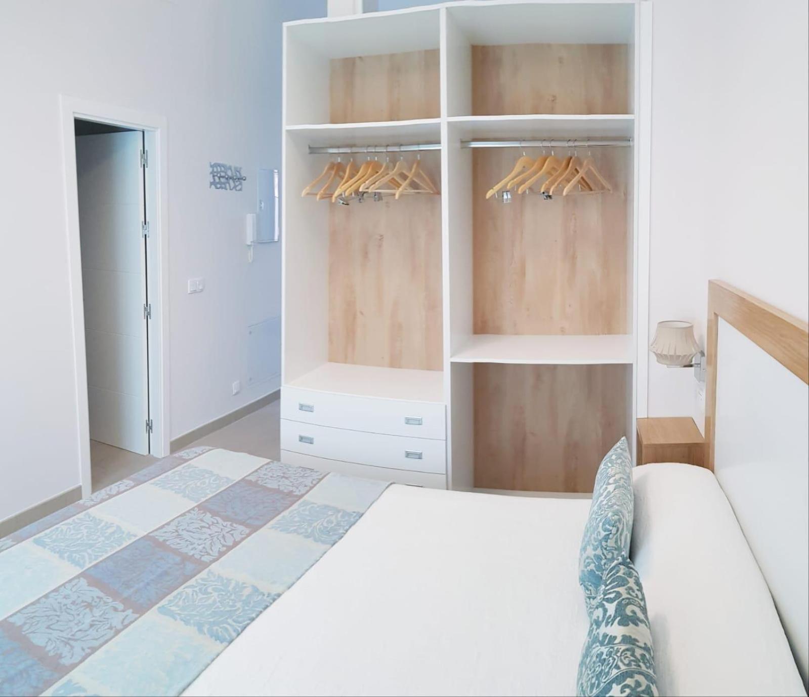 Apartamento San Bernardo - Kainga Homes Севиля Екстериор снимка
